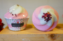 Load image into Gallery viewer, Apple Rose Cupcake Bath Bomb
