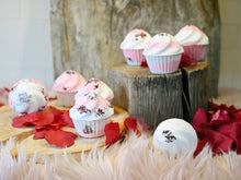 Load image into Gallery viewer, Strawberry Rose Cupcake Bath Bomb
