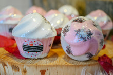 Load image into Gallery viewer, Strawberry Rose Cupcake Bath Bomb
